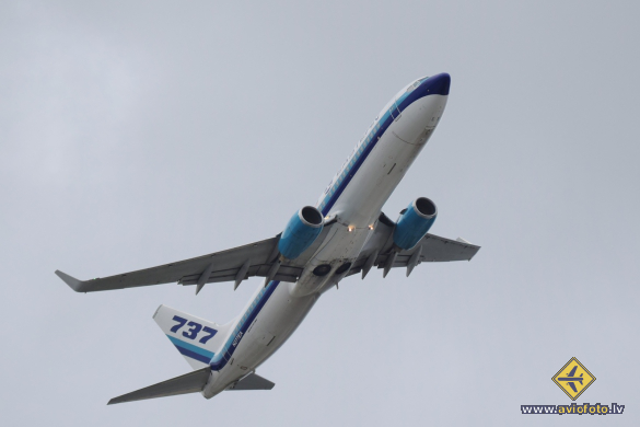 Boeing 737-8CX